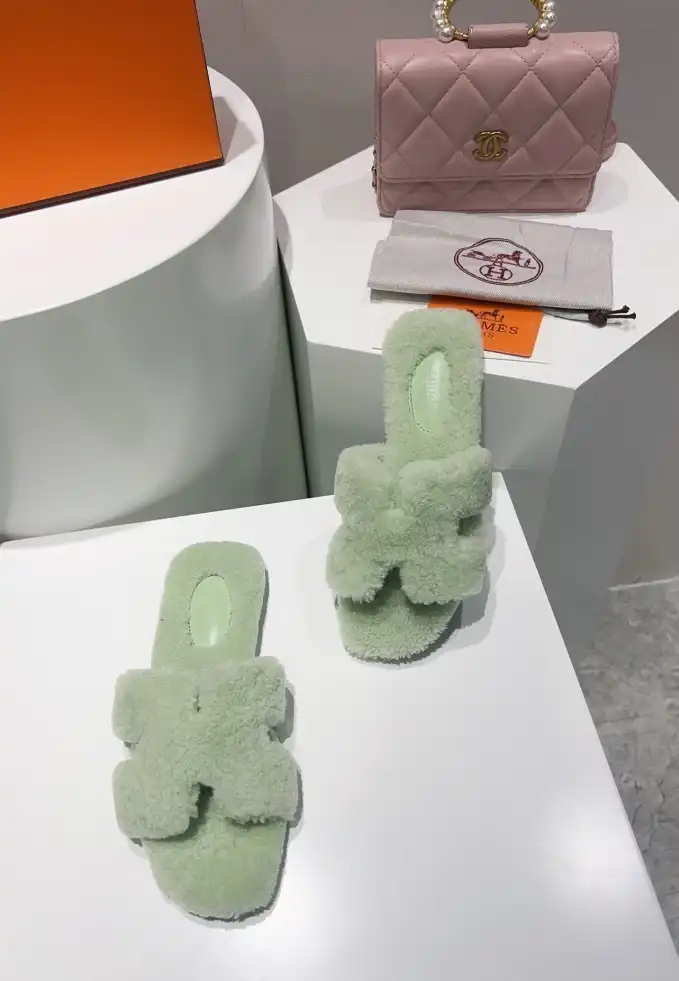 hype Hermes Slippers