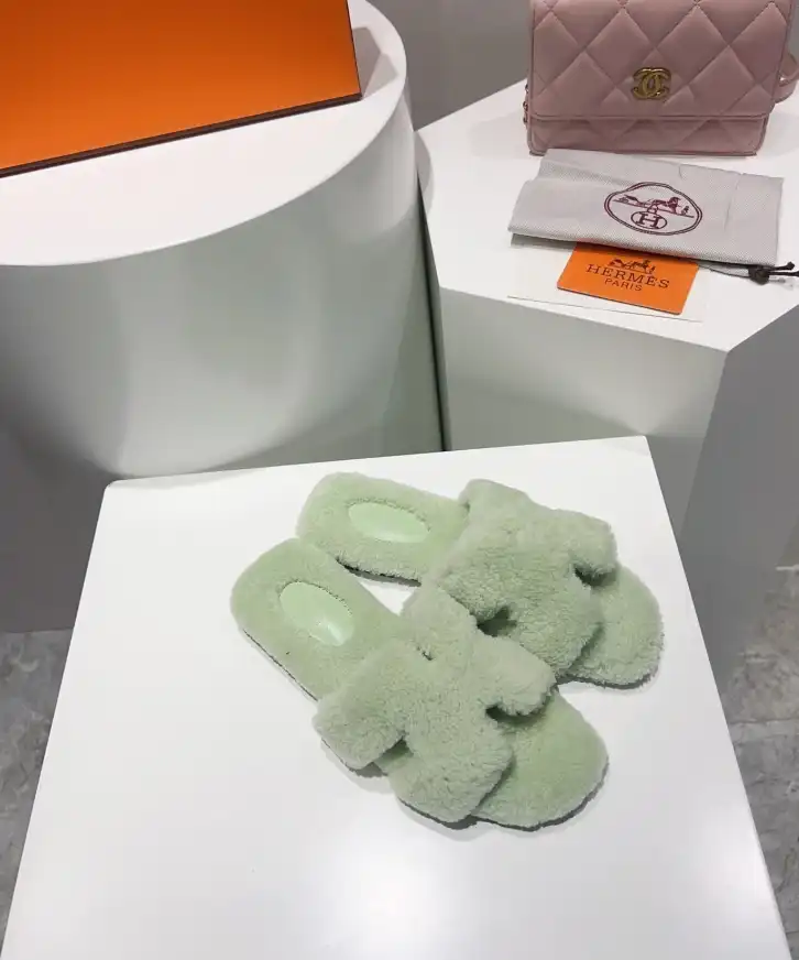 hype Hermes Slippers