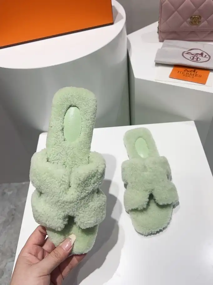 hype Hermes Slippers