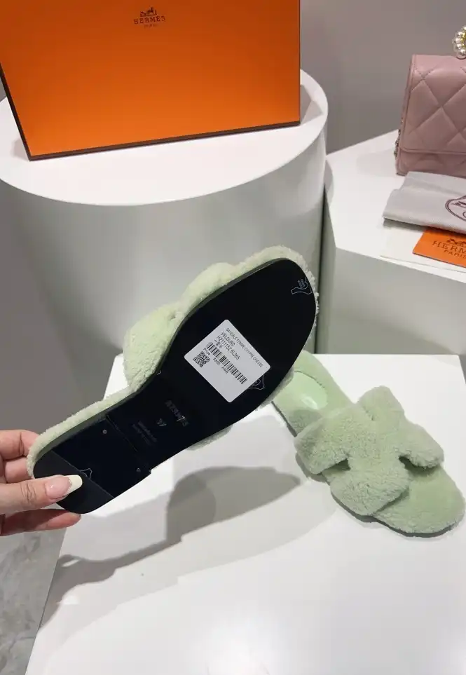 hype Hermes Slippers