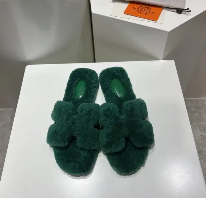 hype Hermes Slippers