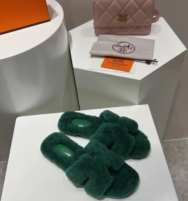 hype Hermes Slippers