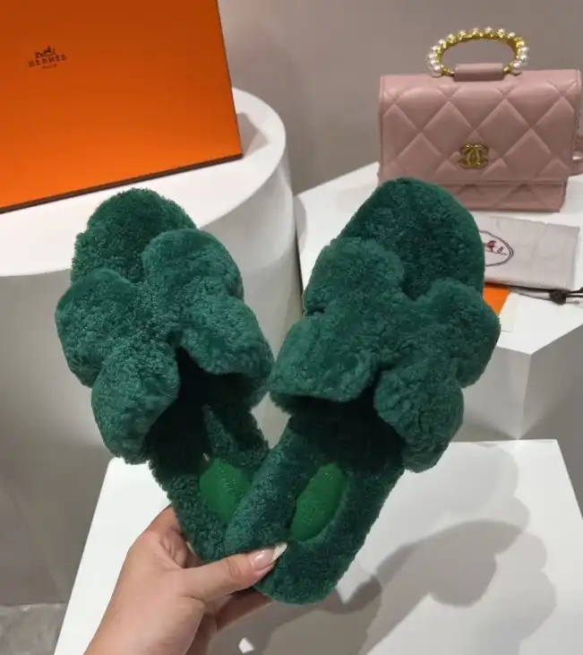 hype Hermes Slippers