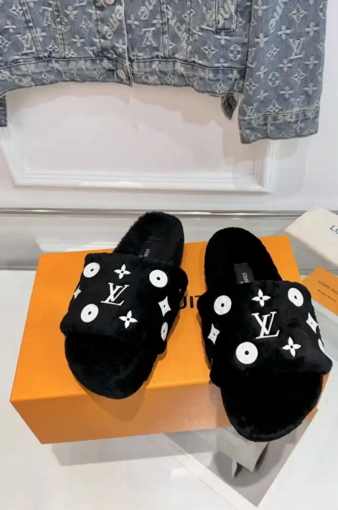 hype LV Slippers