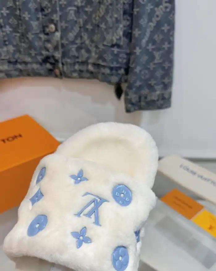 hype LV Slippers