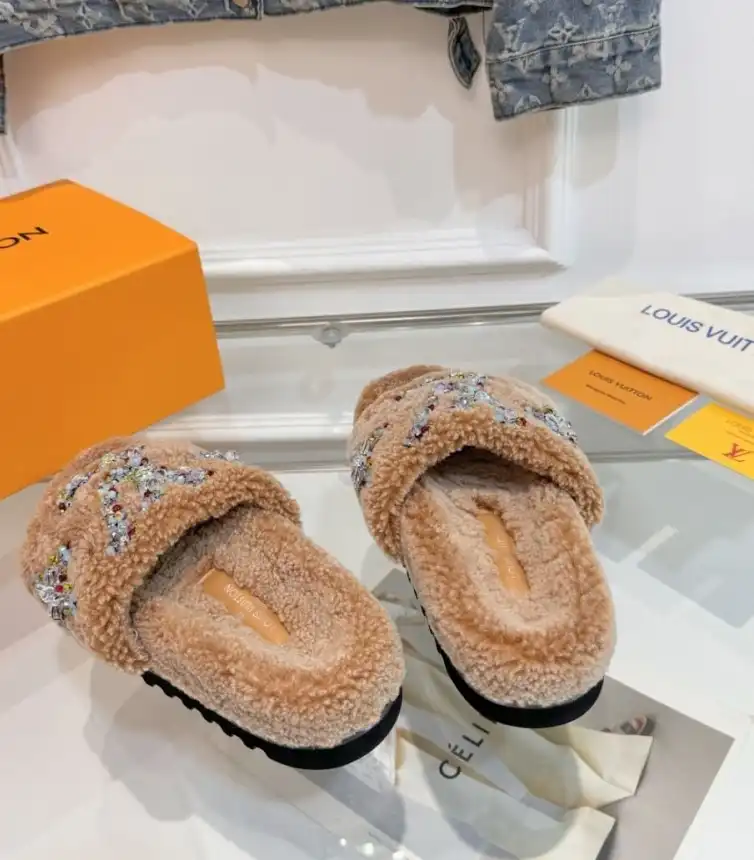 hype LV Slippers