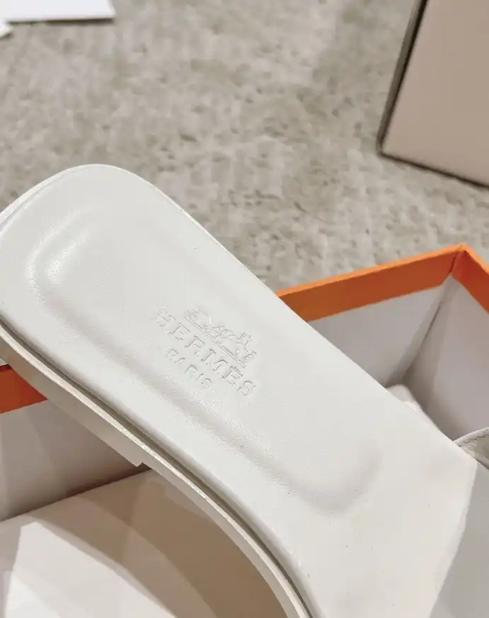 hype Hermes Slippers