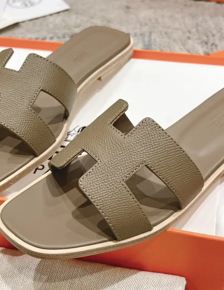 hype Hermes Slippers