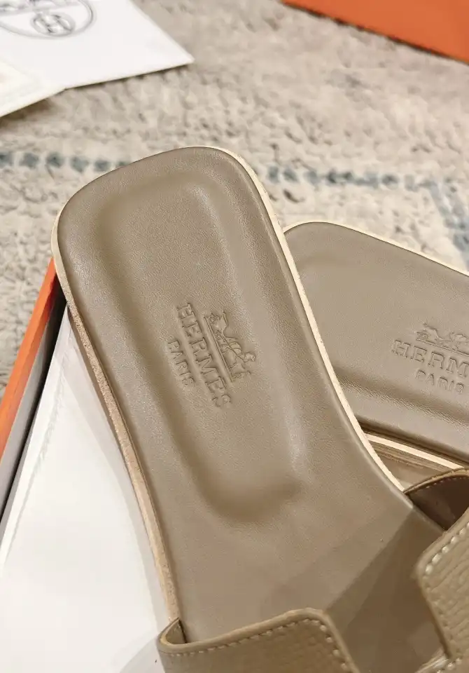 hype Hermes Slippers