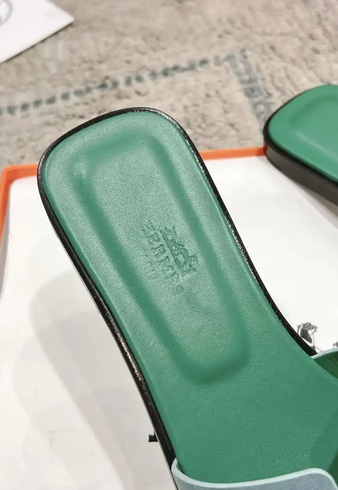 hype Hermes Slippers