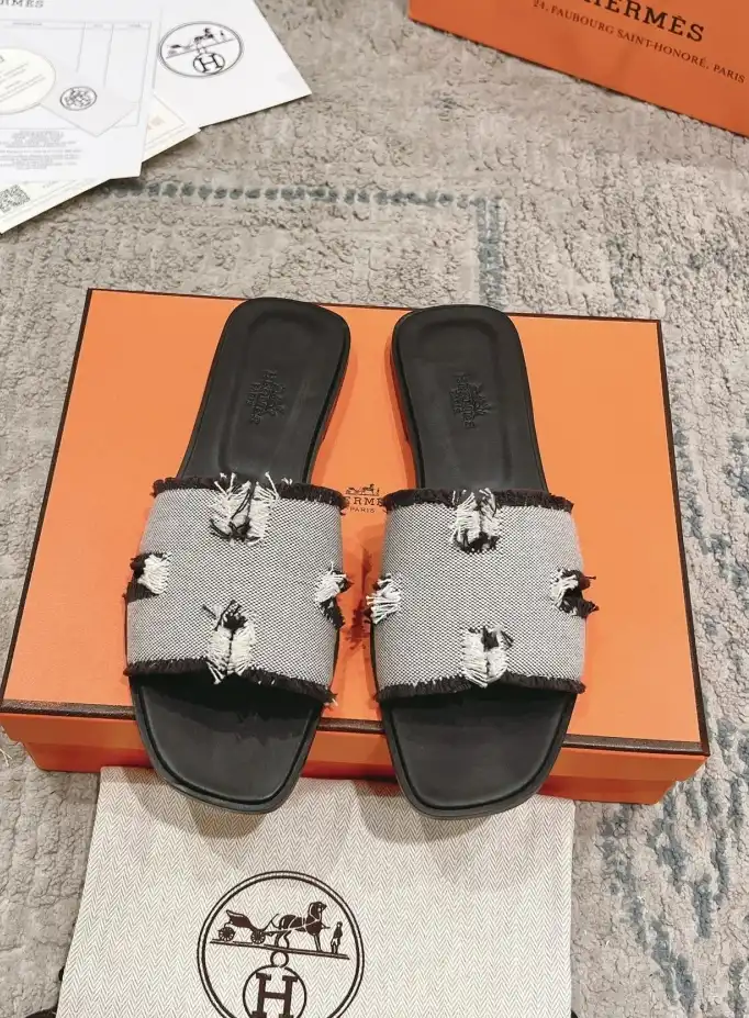 hype Hermes Slippers