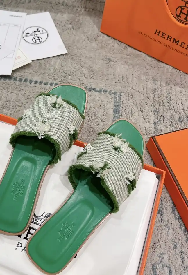 hype Hermes Slippers