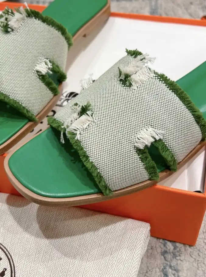 hype Hermes Slippers