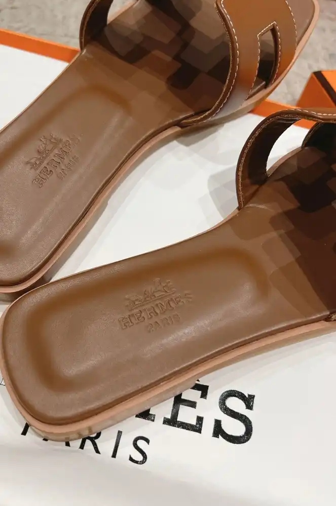 hype Hermes Slippers