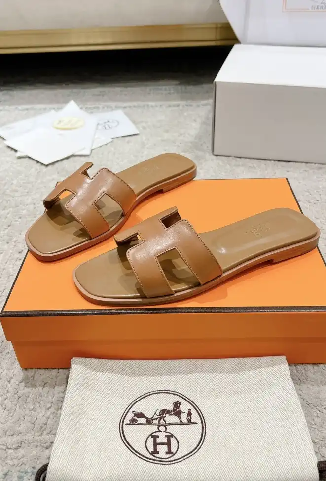 hype Hermes Slippers