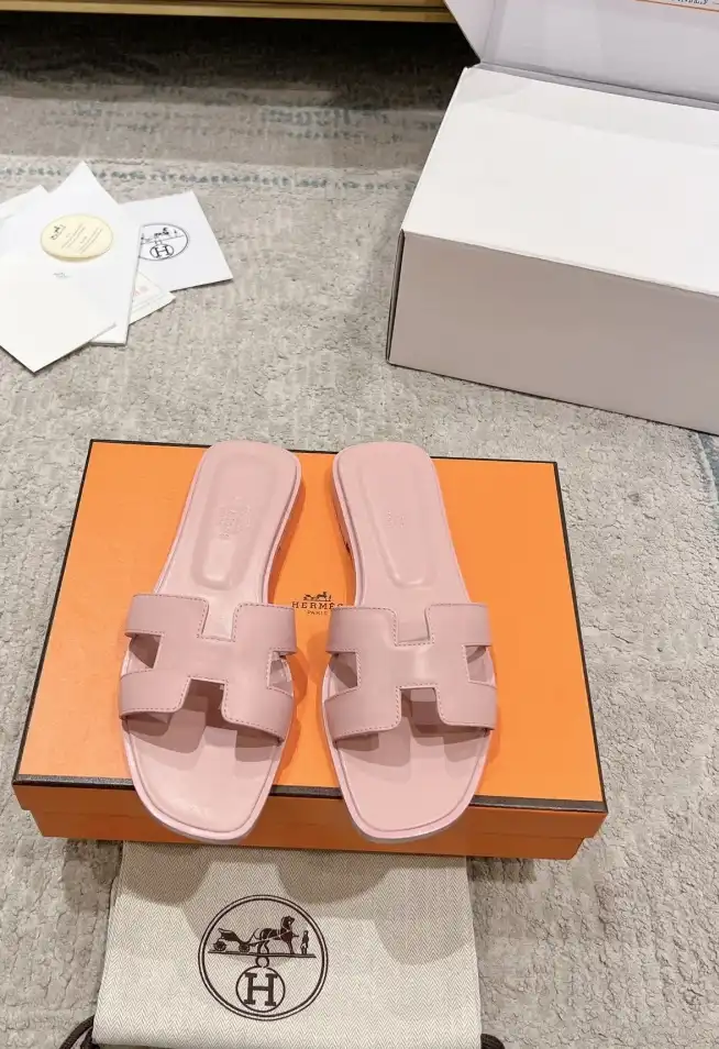 hype Hermes Slippers