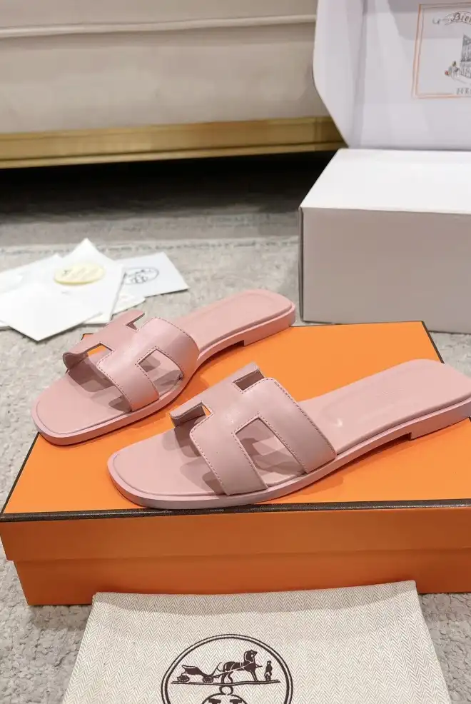 hype Hermes Slippers