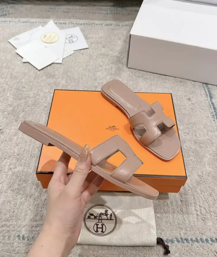 hype Hermes Slippers