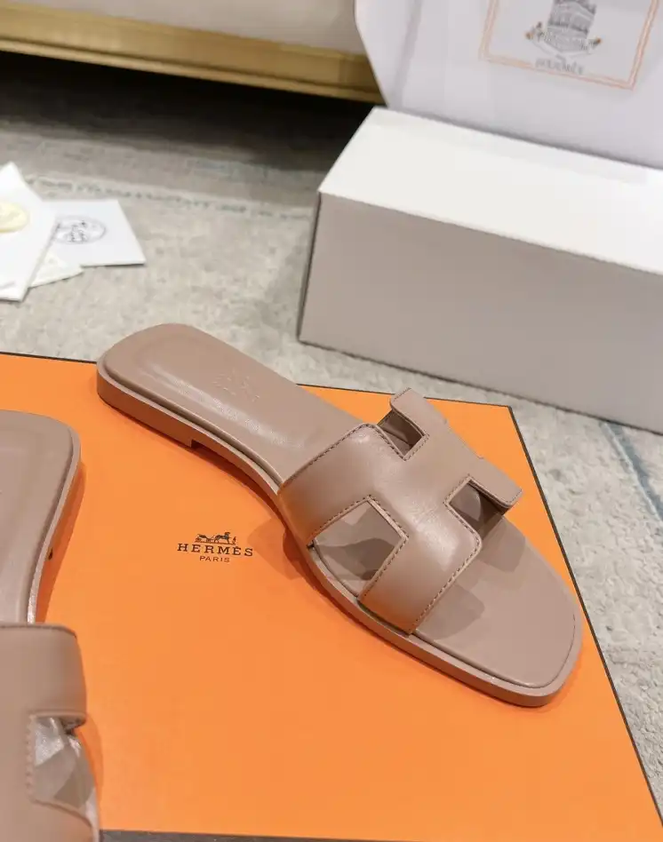 hype Hermes Slippers