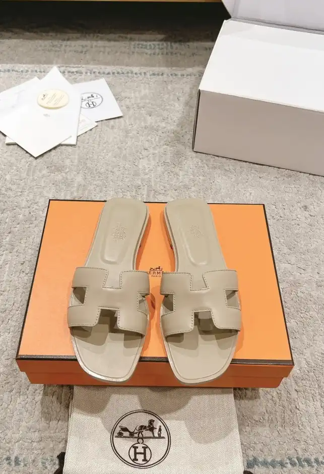 hype Hermes Slippers