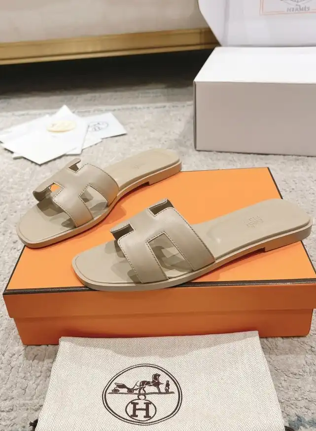 hype Hermes Slippers