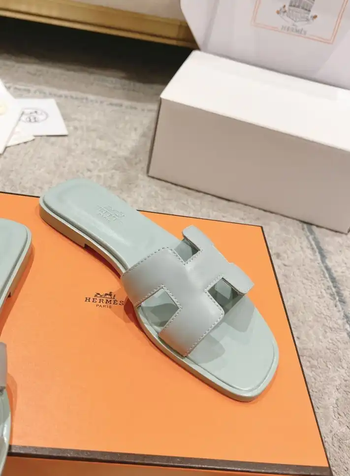 hype Hermes Slippers