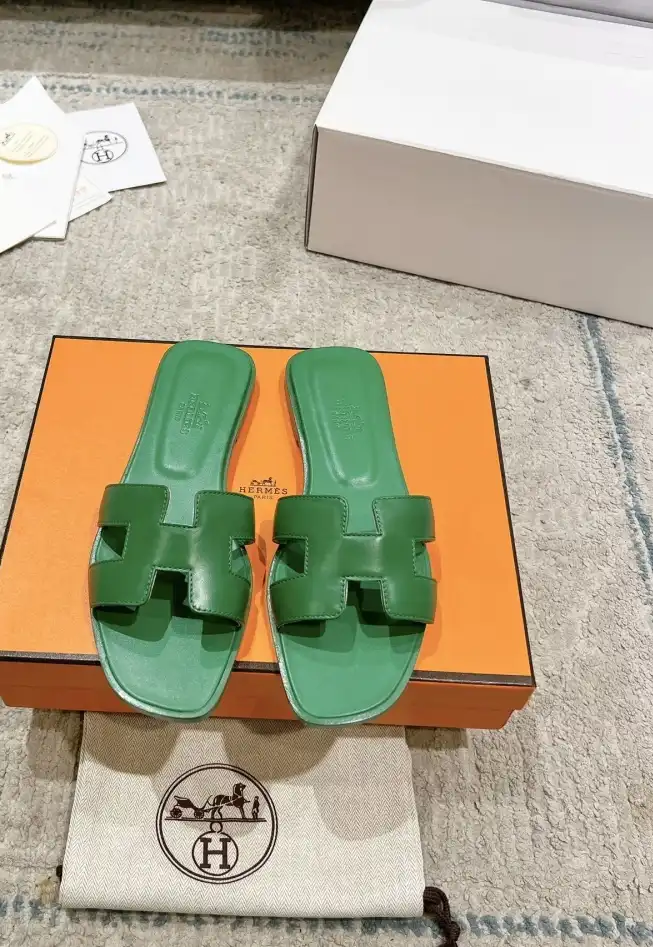 hype Hermes Slippers