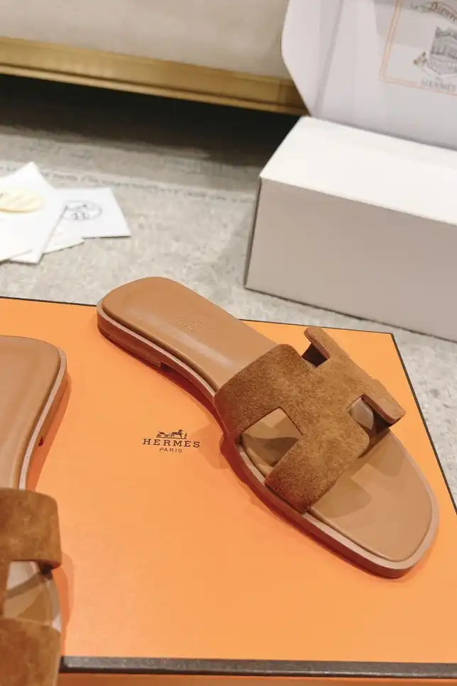 hype Hermes Slippers