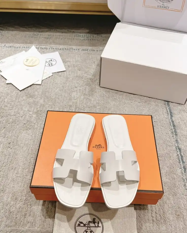 hype Hermes Slippers