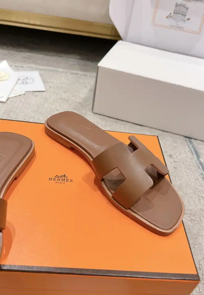 hype Hermes Slippers