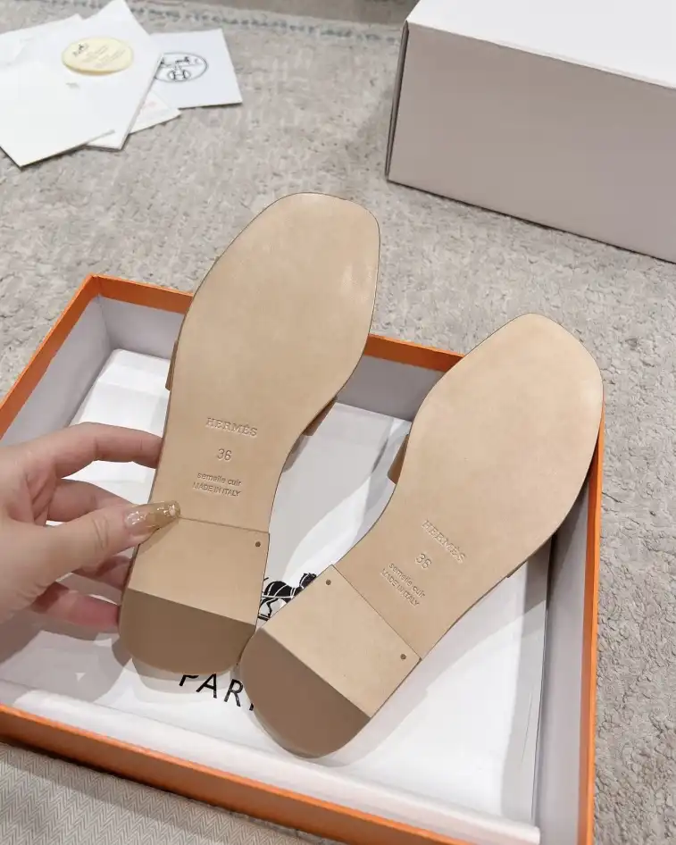 hype Hermes Slippers