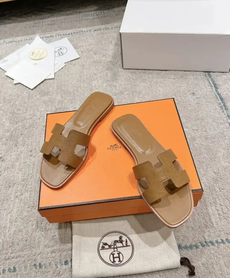 hype Hermes Slippers