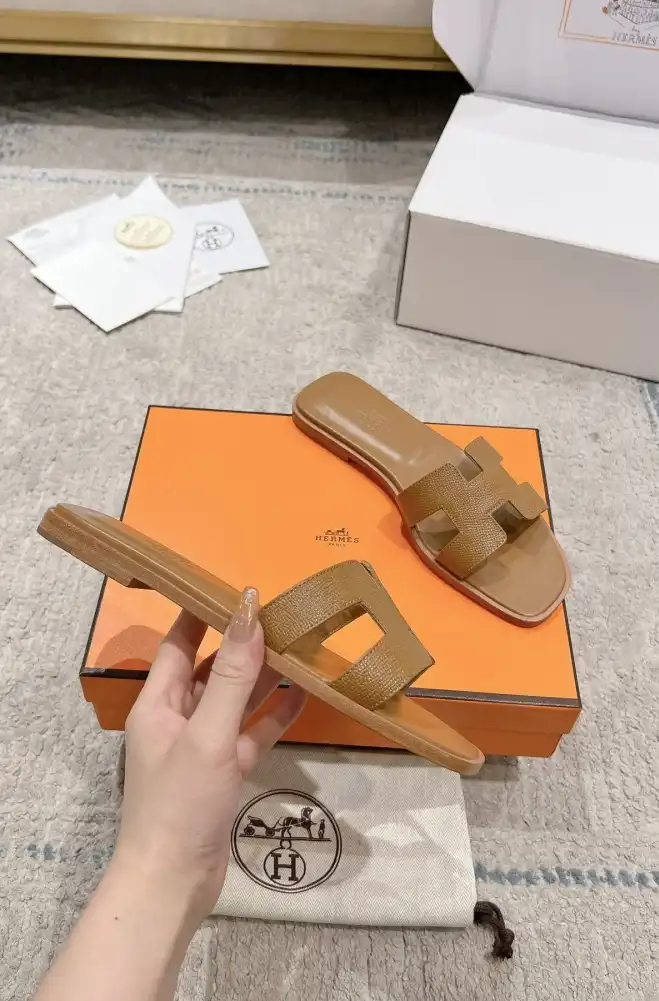 hype Hermes Slippers