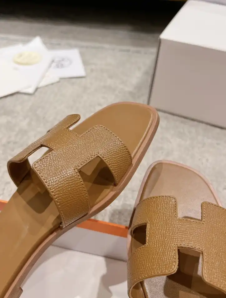 hype Hermes Slippers