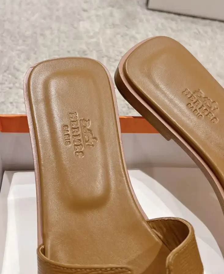 hype Hermes Slippers