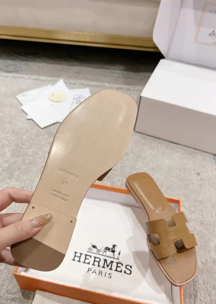 hype Hermes Slippers