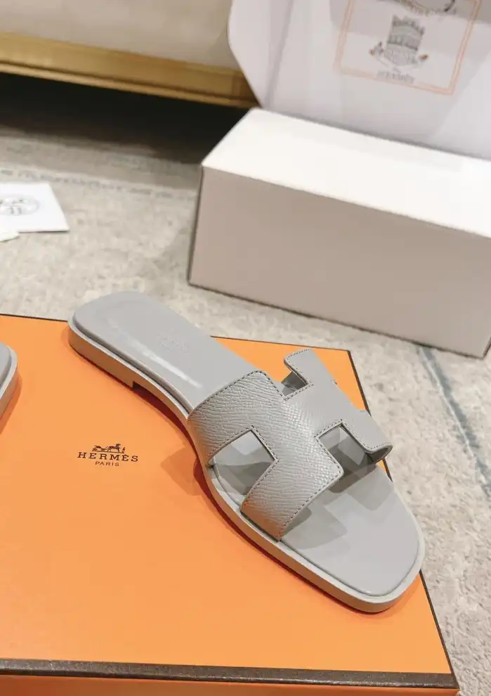 hype Hermes Slippers