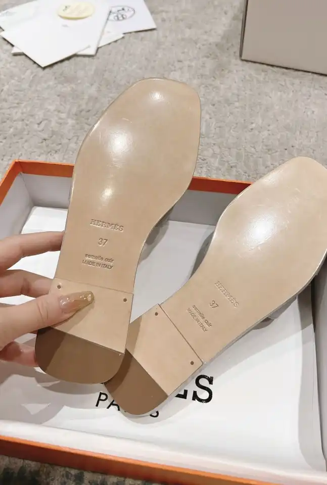 hype Hermes Slippers