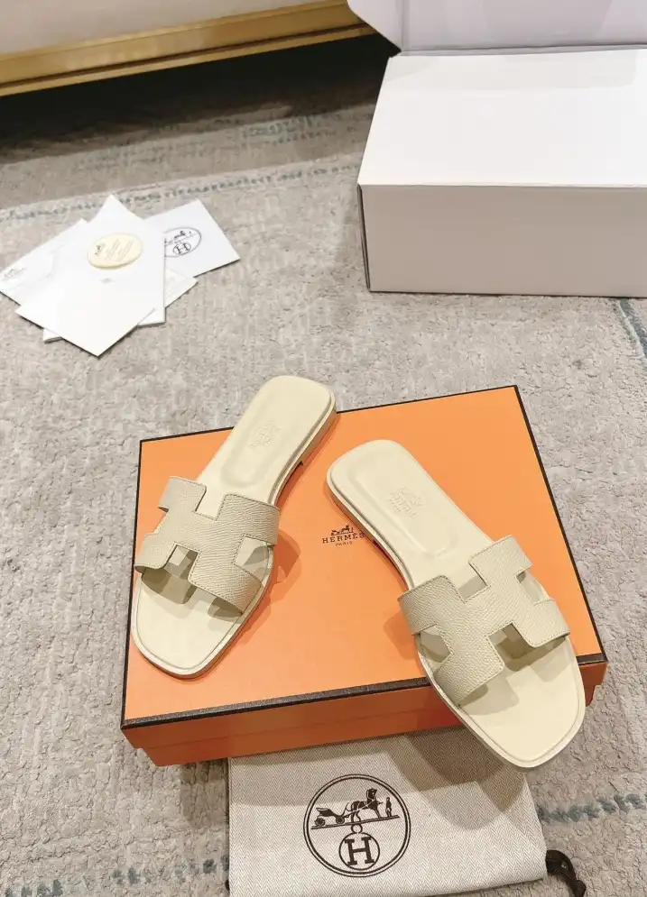 hype Hermes Slippers