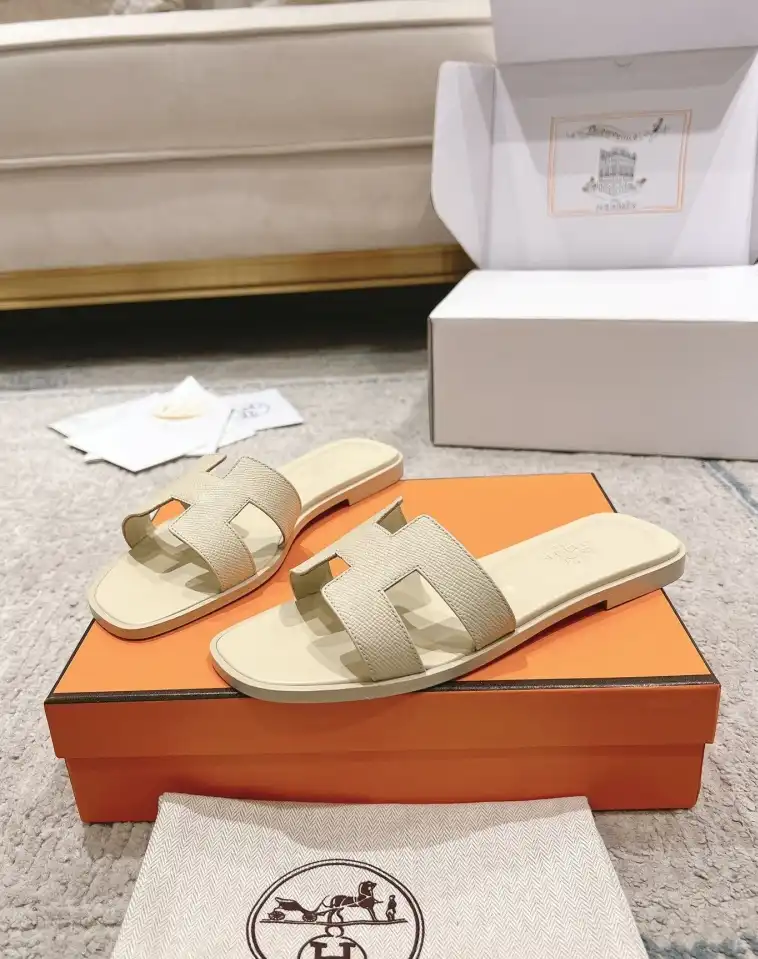 hype Hermes Slippers