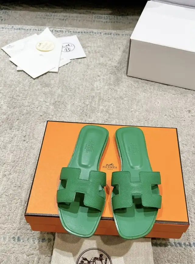 hype Hermes Slippers