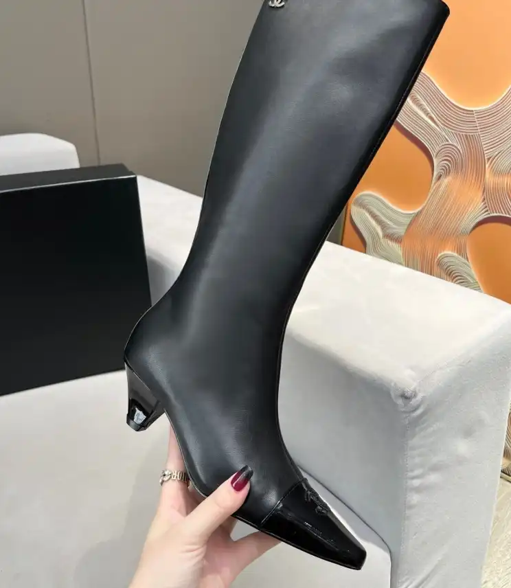 hype Chanel Boots