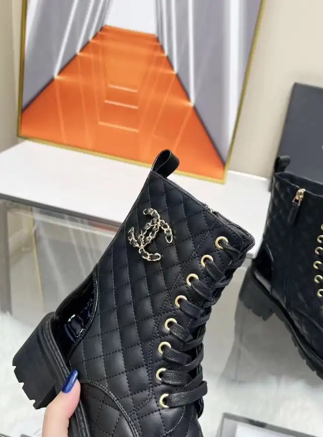 hype Chanel Boots