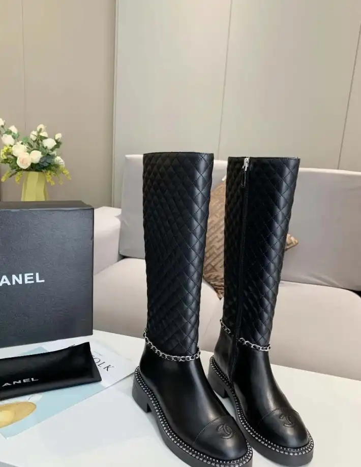 hype Chanel Boots