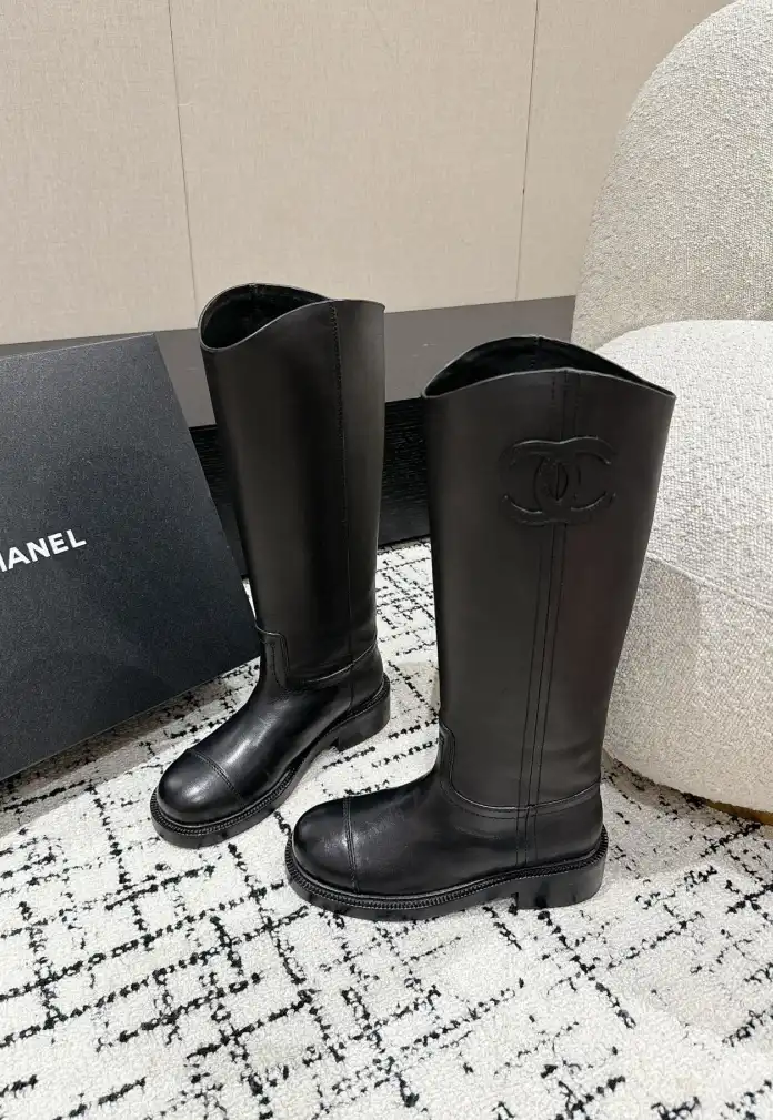 hype Chanel Boots