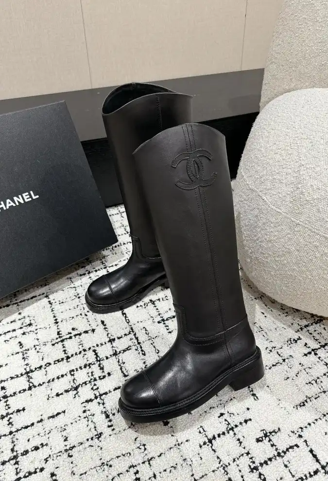 hype Chanel Boots