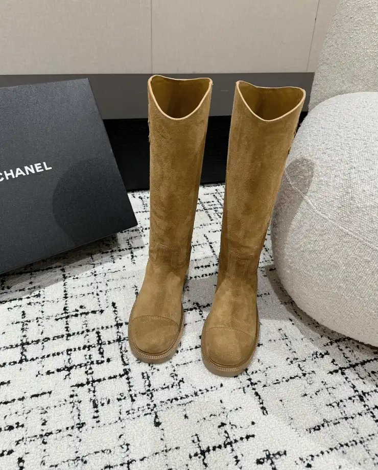 hype Chanel Boots