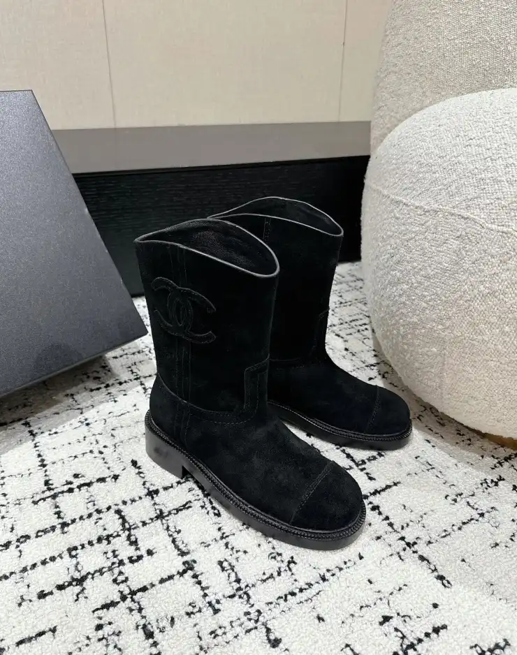 hype Chanel Boots