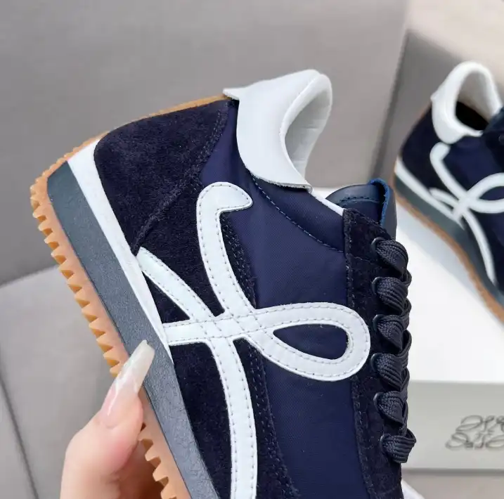 hype Loewe Sneakers