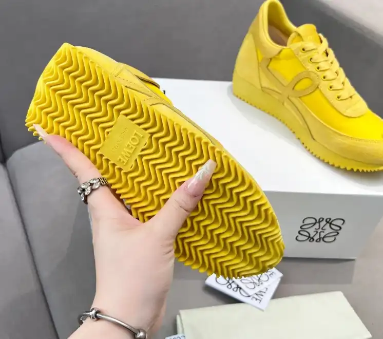 hype Loewe Sneakers